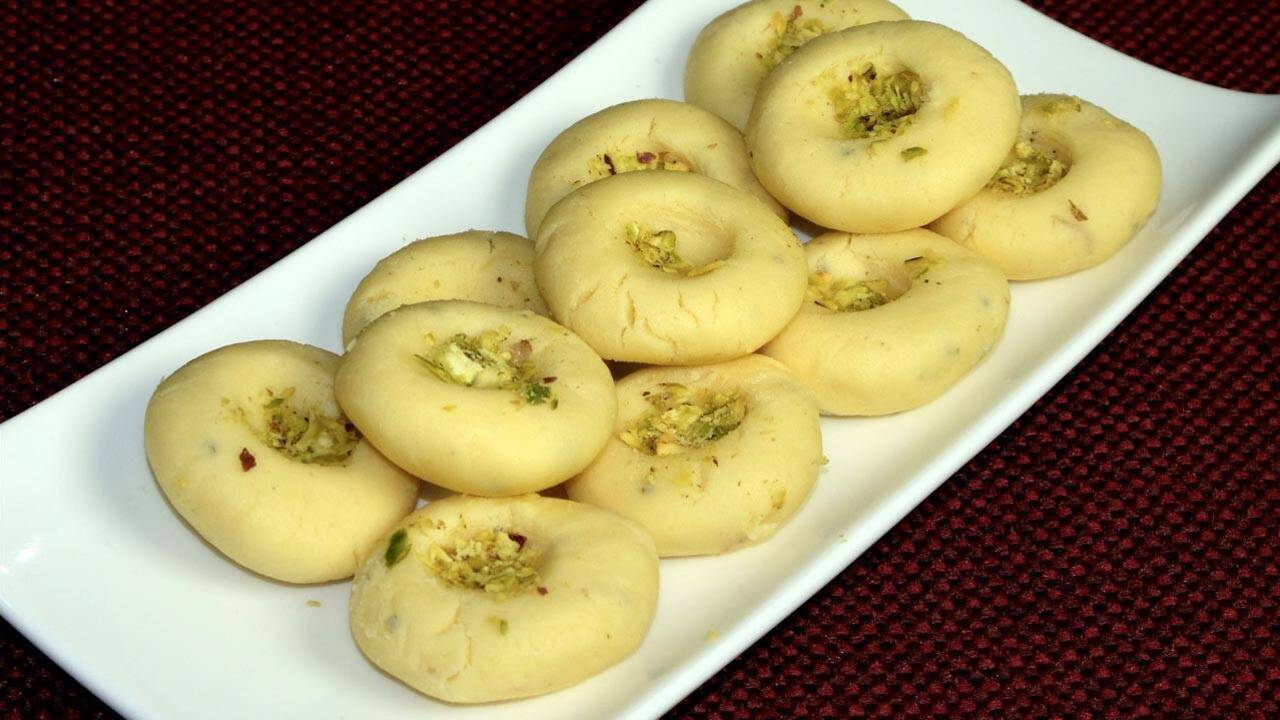 Peda : manisan tradisional india yang melekat di setiap perayaan suci