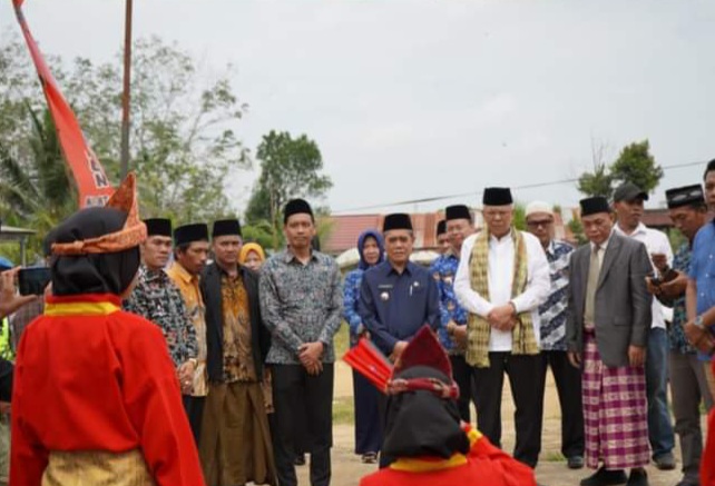 Wakil Bupati Ogan Ilir Hadiri Haflah Lil Khitam dan Wisuda Santri Ponpes Darul Funun