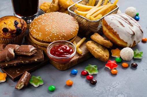 Dapat Memicu Kematian! Ayo Kenali Bahaya Teralu Sering Mengonsumsi Junk Food Bagi Tubuh