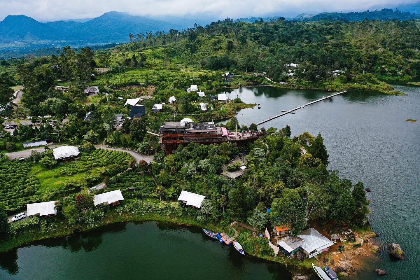 Situ Patengan Bandung - Keindahan matahari terbenam di Situ Patengan