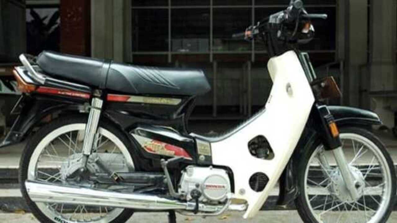 Irit dan Tangguh, Honda Astrea Prima Kembali Jadi Primadona Pecinta Motor Klasik