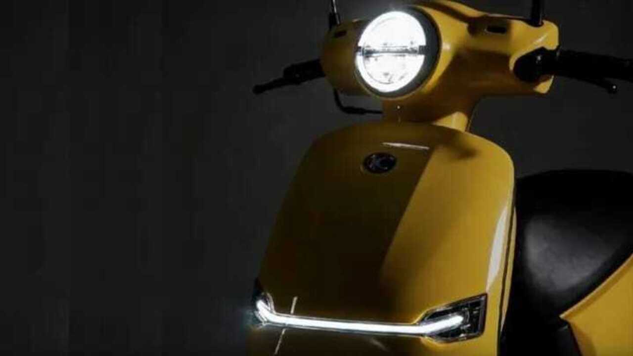 Irit Ekstrem! Ini Perbandingan Kymco KR50 50cc dengan Skutik 110–125cc