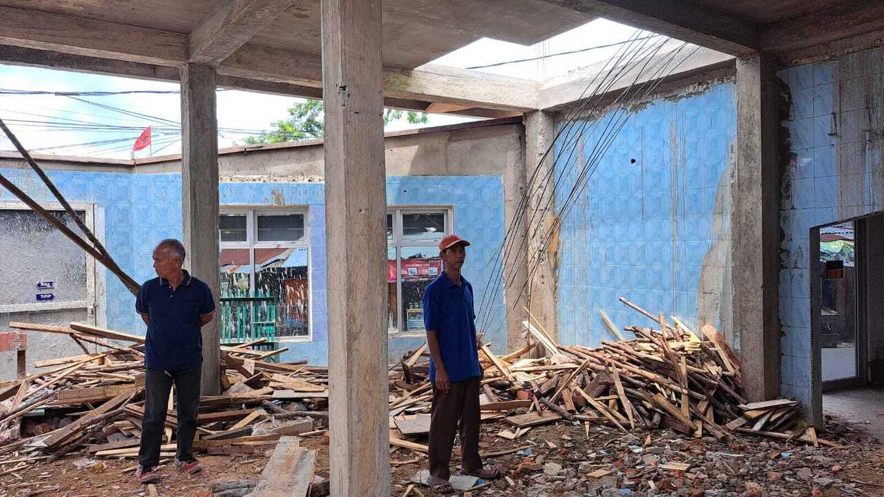 14 Minggu Tak Bisa Digunakan, Jemaah Masjid Nurul Islam Desak Pemerintah Lanjutkan Pembangunan Tahap 2