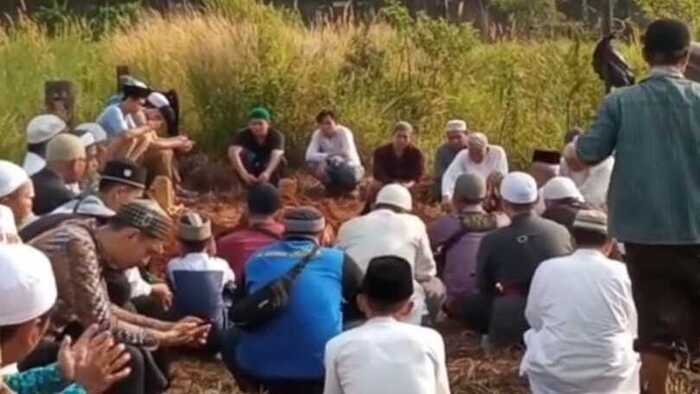 Dua Jenazah Korban Tenggelam di Pantai Panjang Bengkulu Asal Palembang Dimakamkan di TPU Soak Simpur