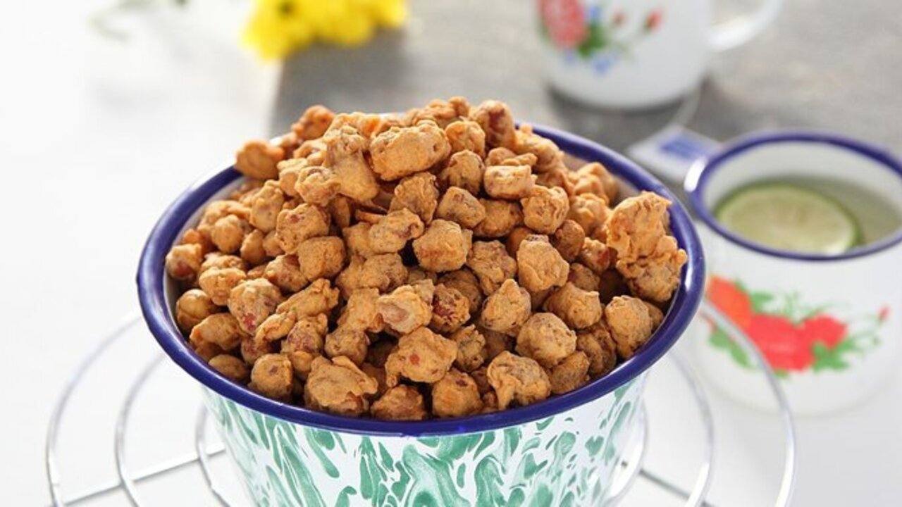 Kacang Disko : Camilan Lezat yang Wajib Ada di Meja Lebaran