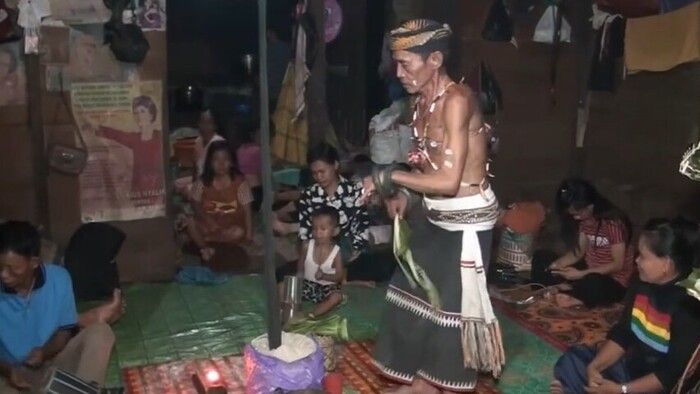 Ritual Magis Suku Dayak di Calon Provinsi Barito Raya, Bisa Berkomunikasi dengan Roh Leluhur