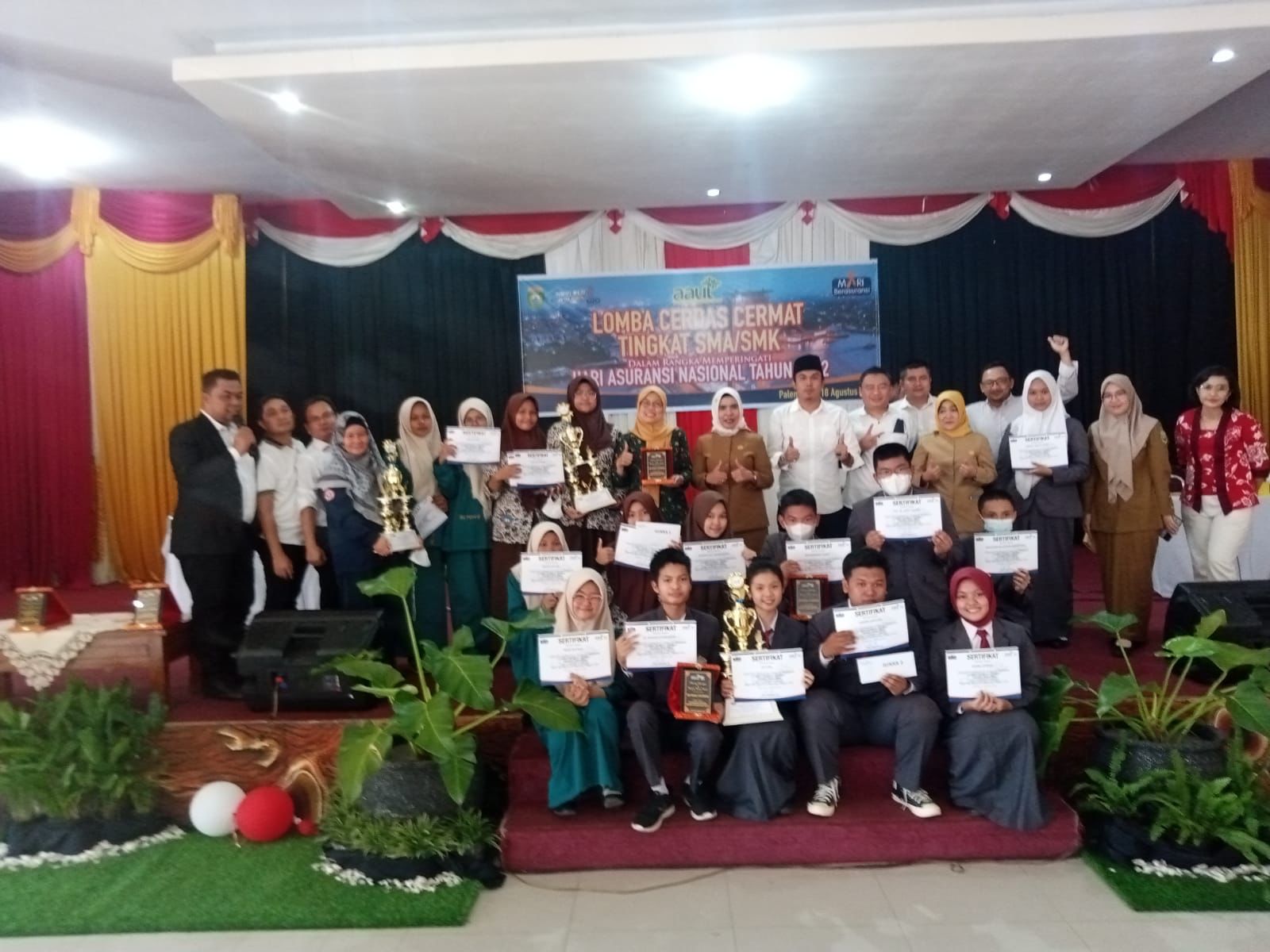Lomba Cerdas Cermat Asuransi Tingkat SMA/SMK Diikuti 7 Sekolah Terbaik di Palembang 