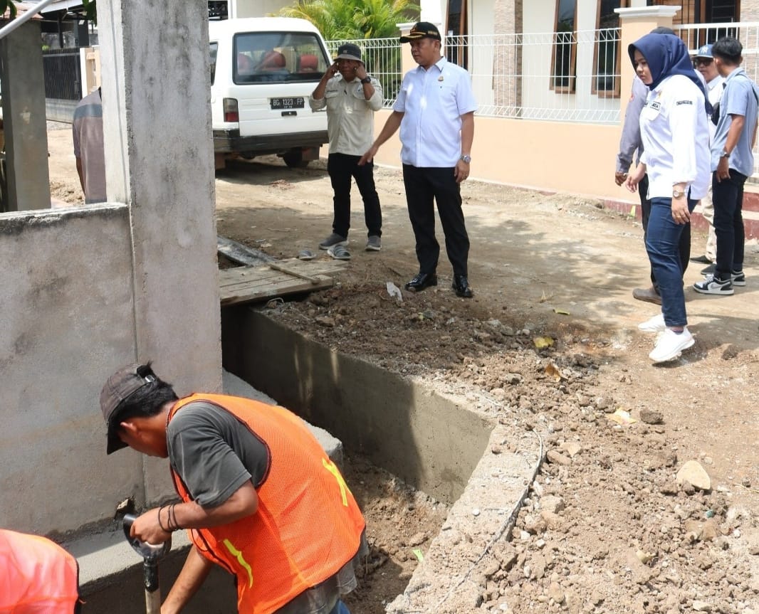 Kejari OKU Pantau Kualitas Jalan dan Siring di Baturaja