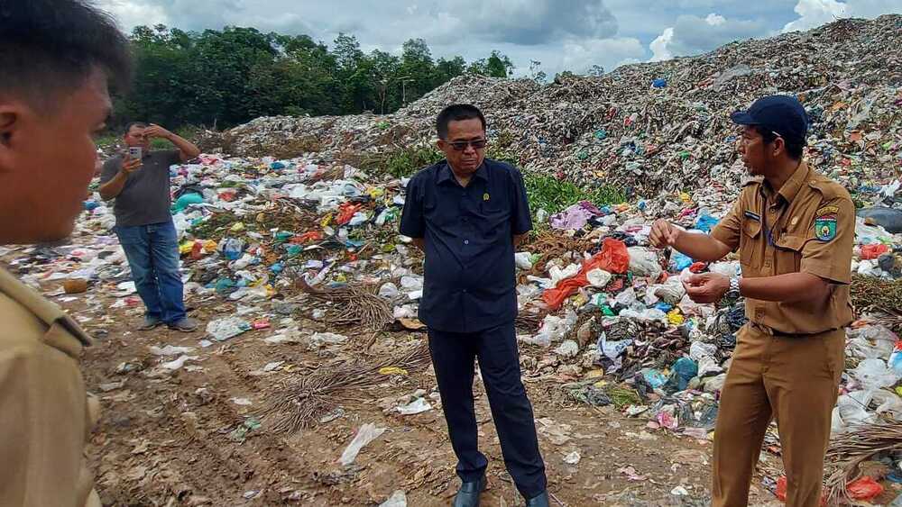 Respon Keluhan Masyarakat, Komisi 3 DPRD Prabumulih Tinjau TPA Sungai Medang