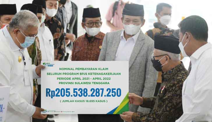 Wapres Serahkan Manfaat Program dan Beasiswa BP Jamsostek