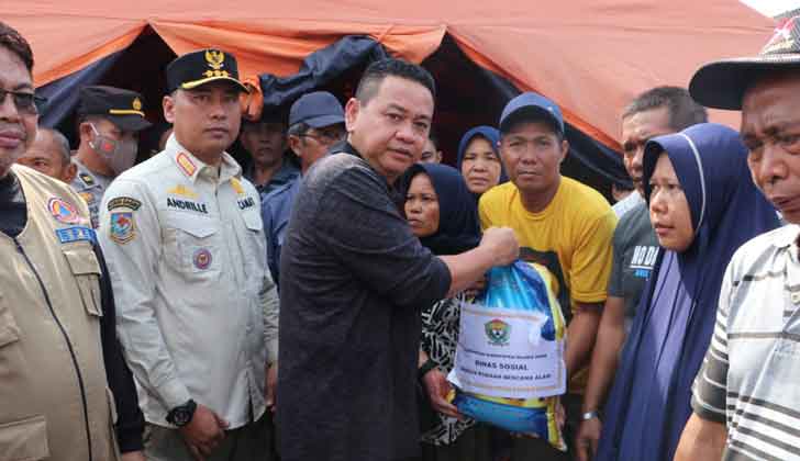 12 KK Korban Kebakaran Terima Bantuan