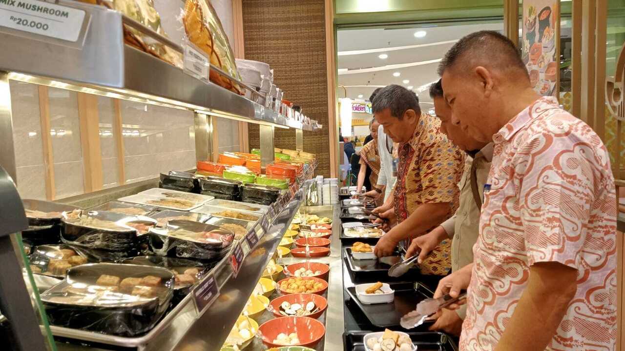 Raa Cha Suki & BBQ Hadir di Palembang Icon, Tawarkan Pengalaman Kuliner Seru yang Halal