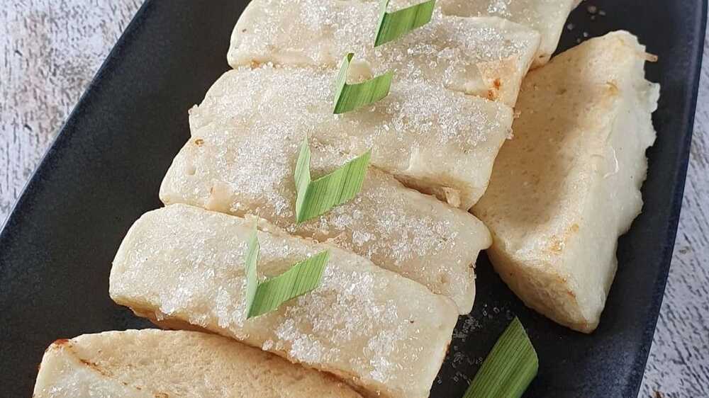 Kue Pancong: Eksplorasi Rasa yang Menggoda dalam Tradisi Kuliner Indonesia