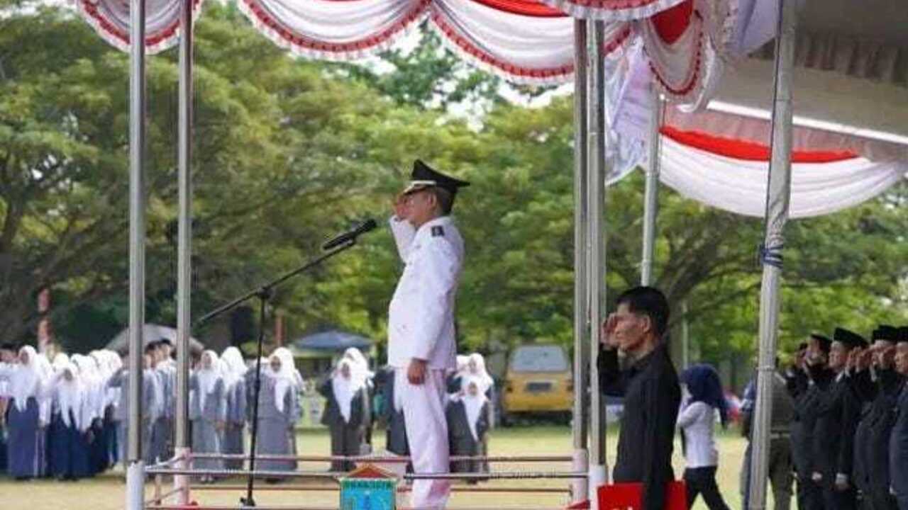 Wabup Ogan Ilir H. Ardani Pimpin Upacara Peringatan Hari Otonomi Daerah ke-XXIX dan Hardiknas 2025