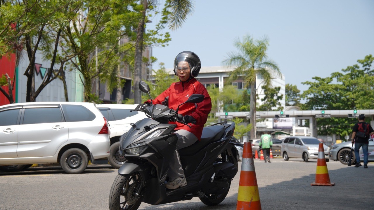 Cuaca Panas Melanda, Astra Motor Sumsel Bagikan Tips Aman Berkendara