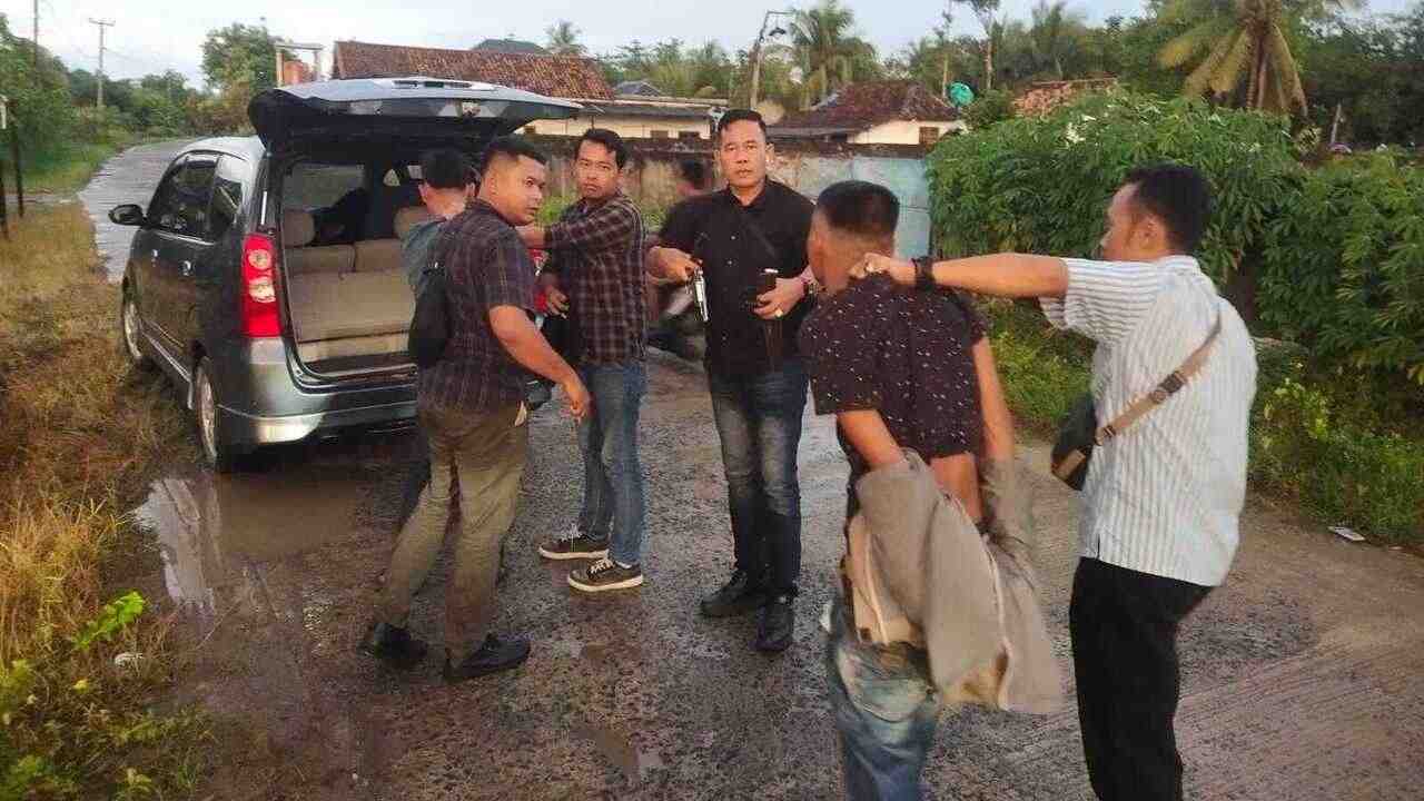 Polisi Gagalkan Aksi Dua Pria Berpistol Rakitan di Belitang  
