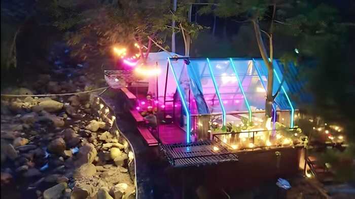 Turi Glass House Curug Cipamingkis, Tempat Healing Baru Puncak, Kamar Full Tembus Pandang