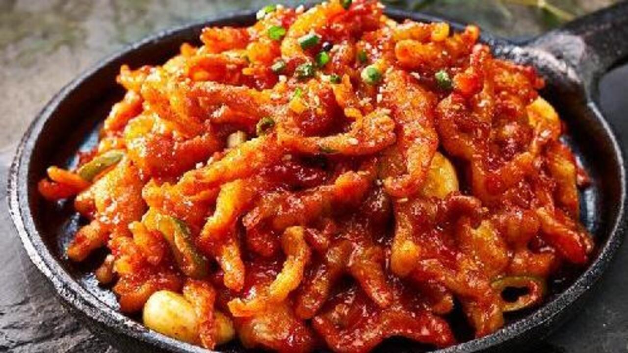 Dakbal : Menu Pedas Korea yang Kian Populer di Kalangan Anak Muda