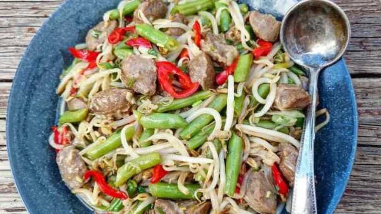 Oseng-Oseng Tauge Bakso: Perpaduan Rasa yang Menggugah Selera