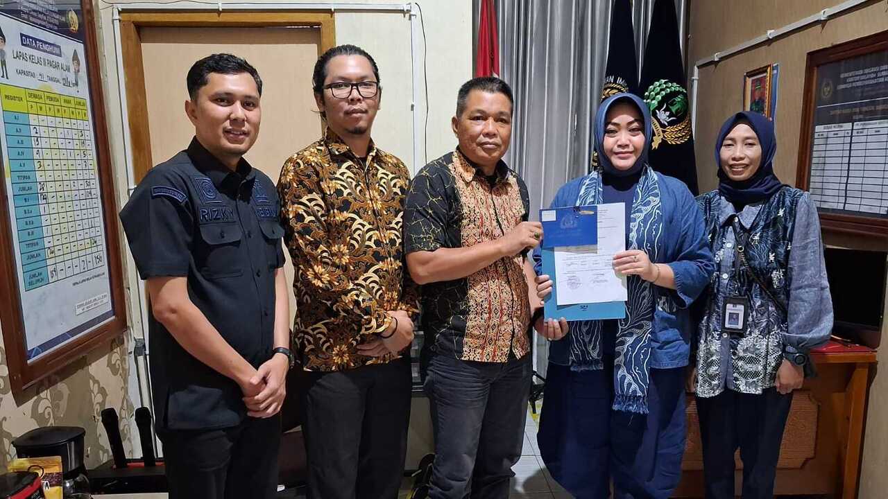 Kemenkum Sumsel Serahkan Dokumen Kepemilikan BMN ke Sejumlah Lapas, Tegaskan Komitmen Tertib Administrasi