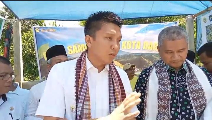 Bupati Ogan Ilir Tanggapi Jembatan Jebol di Payaraman Yang Ditanami Warga Pohon Pisang 