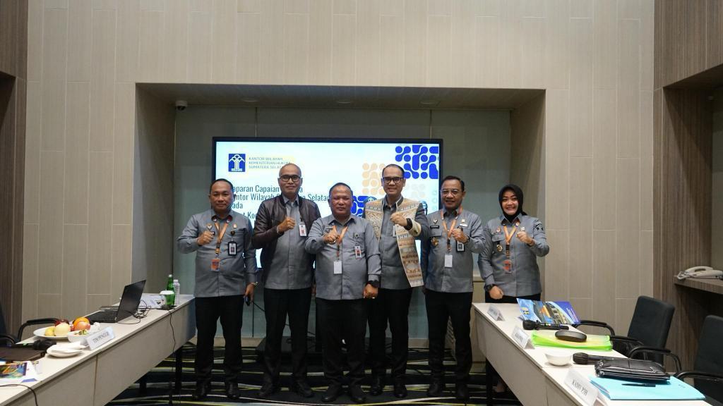 Kanwil Sumsel Paparkan Capaian Kinerja pada Rakor dan Refleksi Akhir Tahun Kemenkum