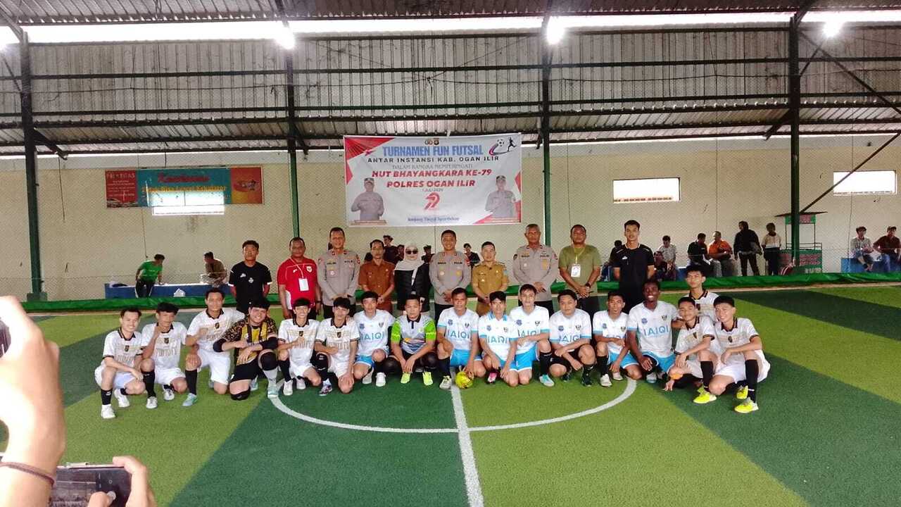 Kapolres Ogan Ilir Resmi Tutup Turnamen Fun Futsal dan Gaple HUT Bhayangkara ke-79