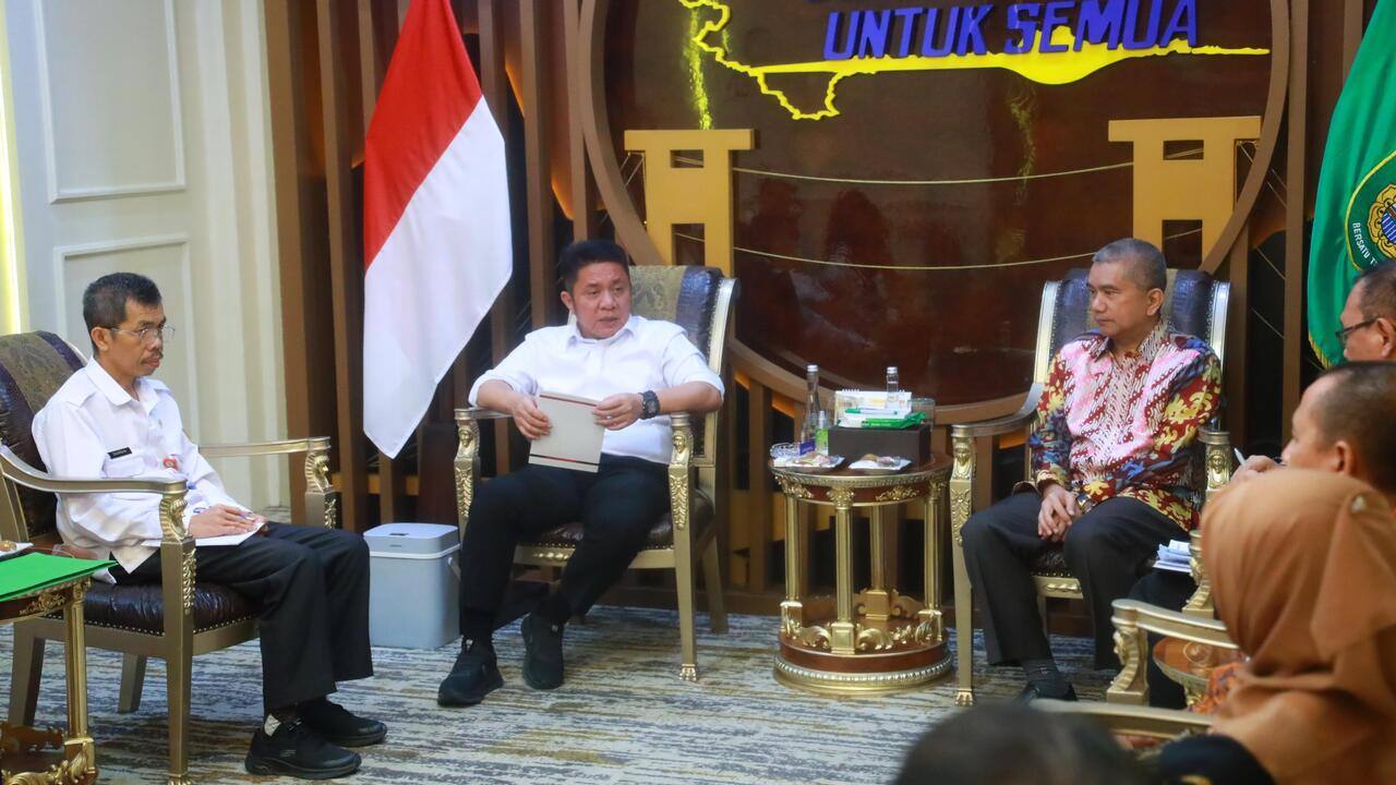 Gubernur Sumsel Herman Deru dan Rektor UNSRI Bahas Kerja Sama Kelembagaan dan Transportasi Mahasiswa