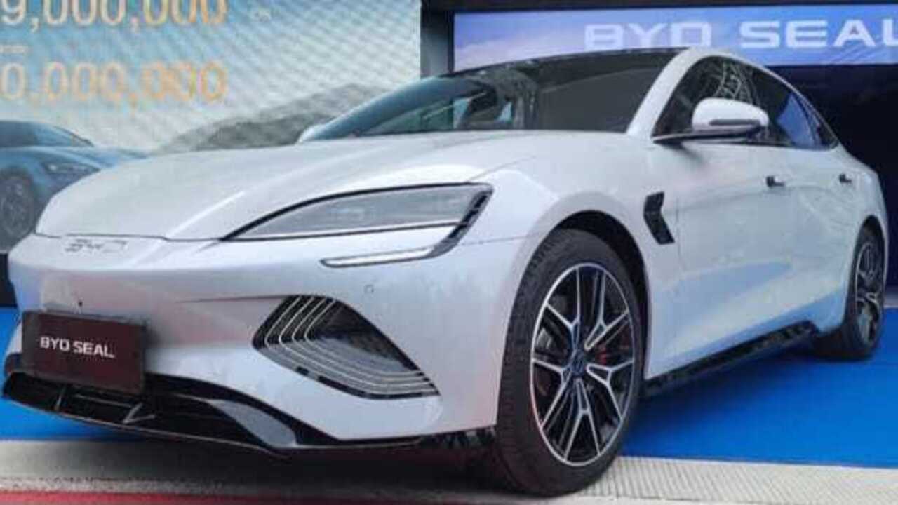 BYD Seal 2025 Resmi Meluncur di Indonesia: Harga Naik, Fitur dan Teknologi Makin Canggih.