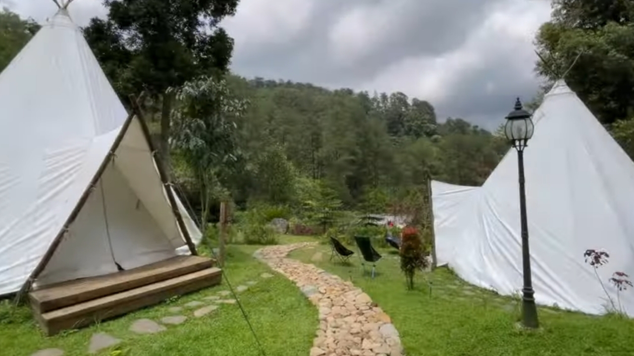 Surga Camping : Forest Garden Batulayang Hadir dengan Nuansa Alam dan Healing di Tengah Hutan Pinus
