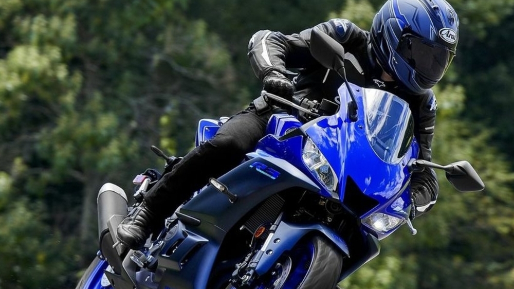 Motor Baru Yamaha YZF-R3, di Buat di Indonesia dan di Test di Thailand