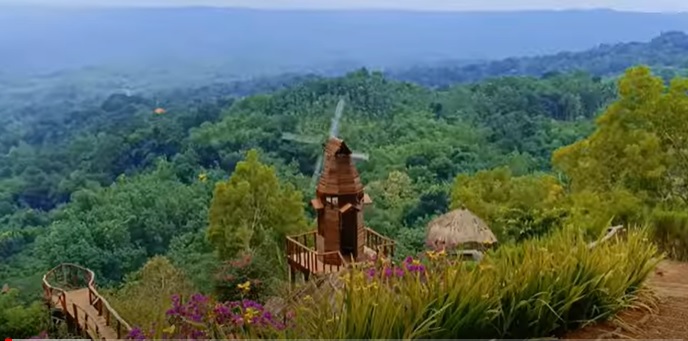 Romantis Itu Sederhana! Puncak Songgo Langit, Melihat Indahnya Bukit Penyangga Langit di Yogyakarta