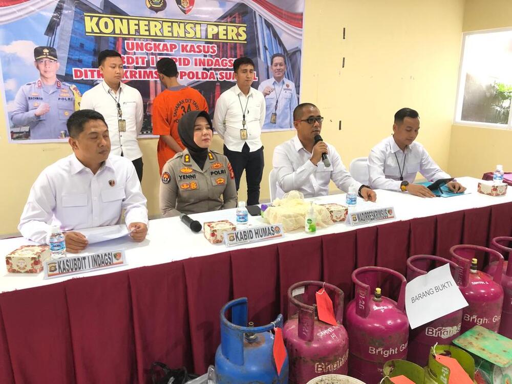 Polda Sumsel Berhasil Sita 780 Tabung Gas Oplosan Dari Gudang Penyimpanan Milik SW di Kabupaten Muara Enim 