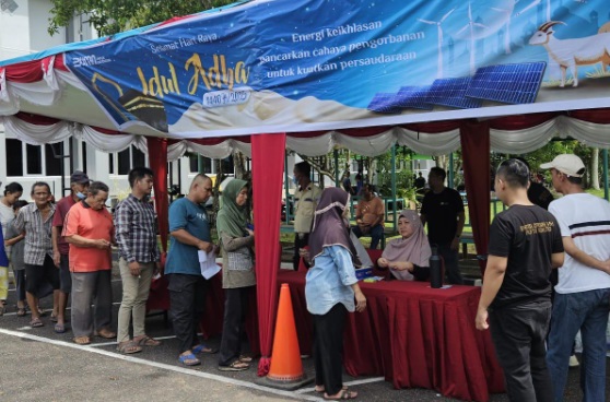 Rayakan Iduladha 1446H, PLN Salurkan Daging Kurban di Berbagai Daerah