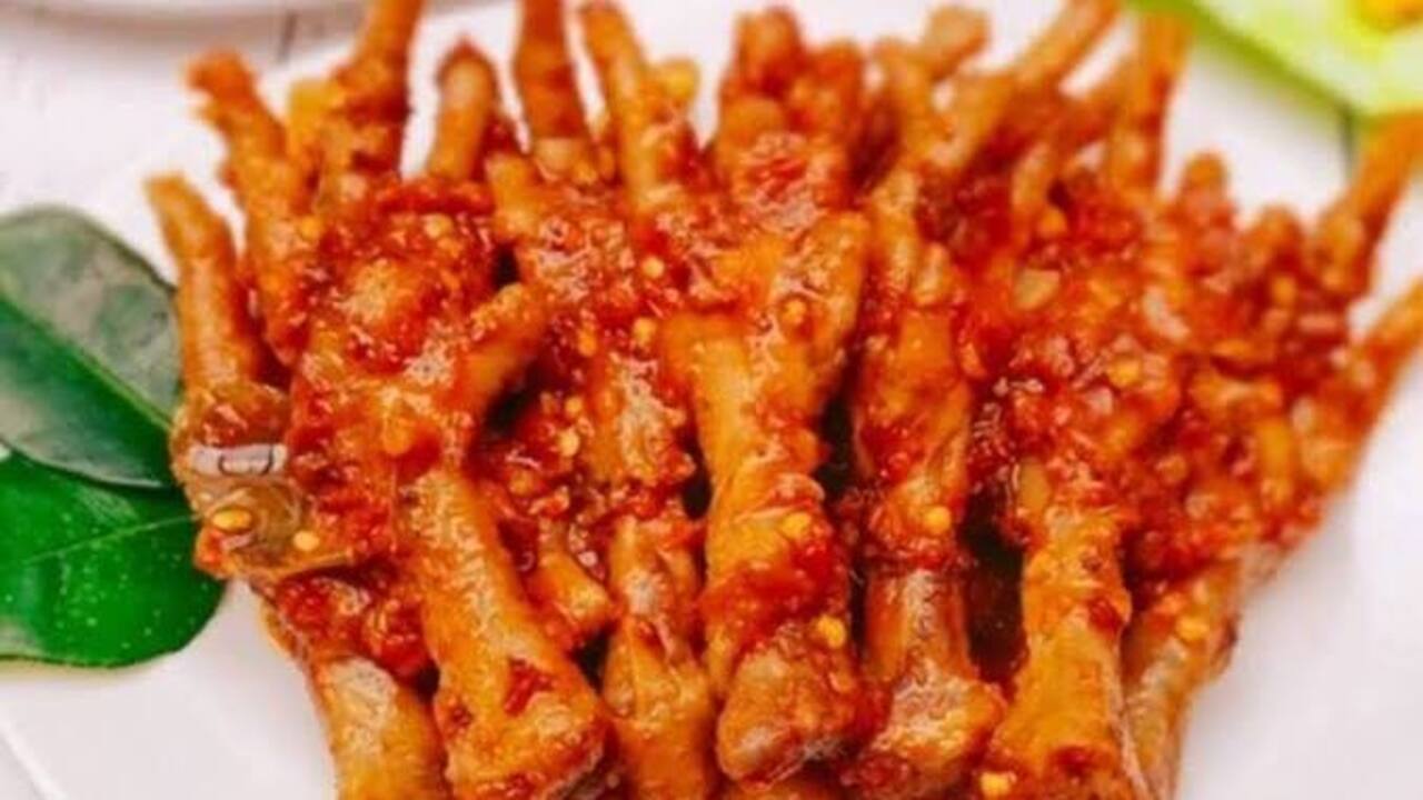 Ceker Merco : Kuliner Pedas yang Jadi Fenomena Baru di Kalangan Anak Muda
