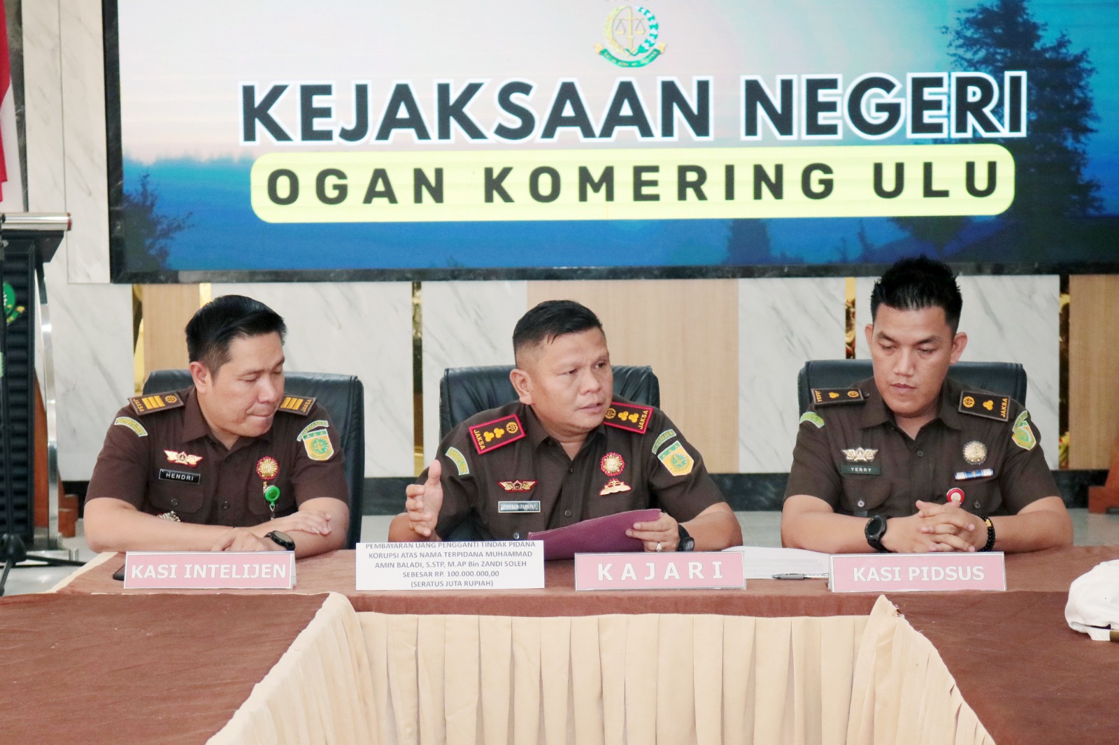 Kejari OKU Terima Uang Pengganti Kasus Korupsi Pengadaan Bibit Tanaman