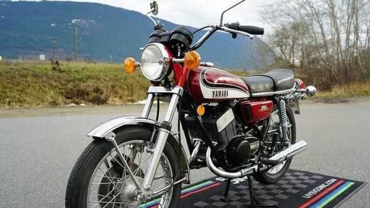 Yamaha RD350, Kakak Kandung RX-King yang Brutal dan Langka di Indonesia.