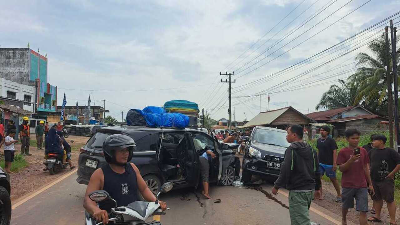 Kecelakaan di Jalintim Sungai Lilin Muba Libatkan 3 Mobil, Ini Kronologisnya