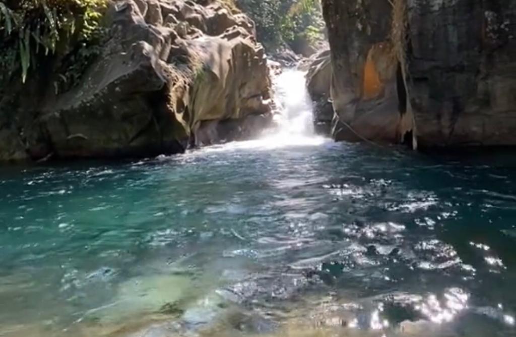 Bogor's Hidden Gem: Nikmati Keindahan Curug Cibaliung yang Masih Asri