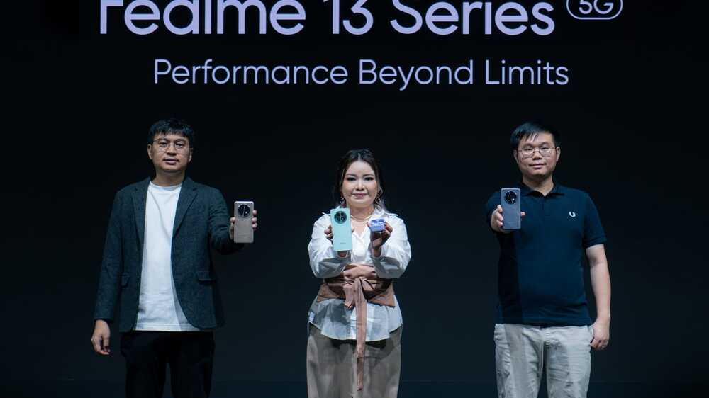 Menggenggam Kecepatan: Desain Speedy Curve pada realme 13+ 5G