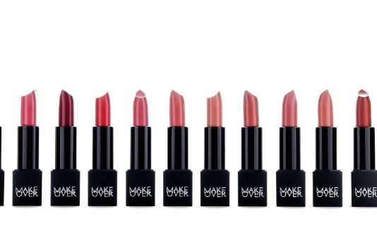 Bibir Makin Cantik! Ini 5 Lipstik Terbaik untuk Bibir Kering: Pilih Warna Favorit Kamu