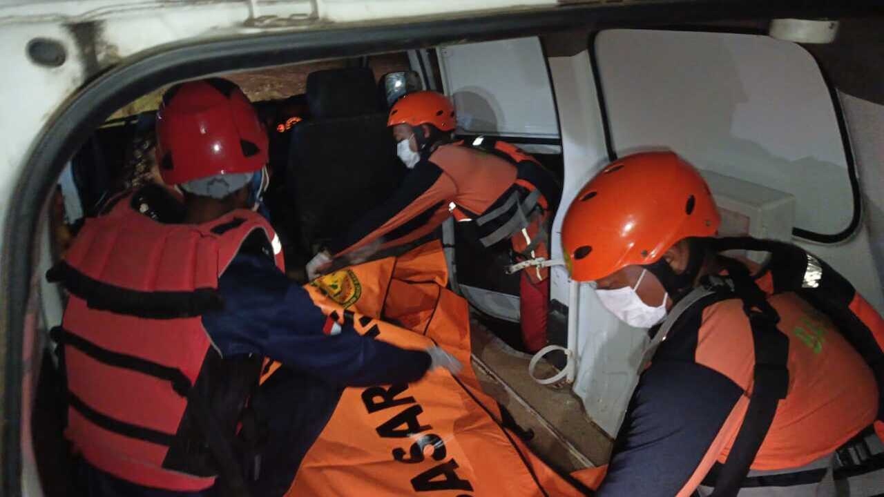 Korban Tenggelam Diduga Dikeroyok Ditemukan