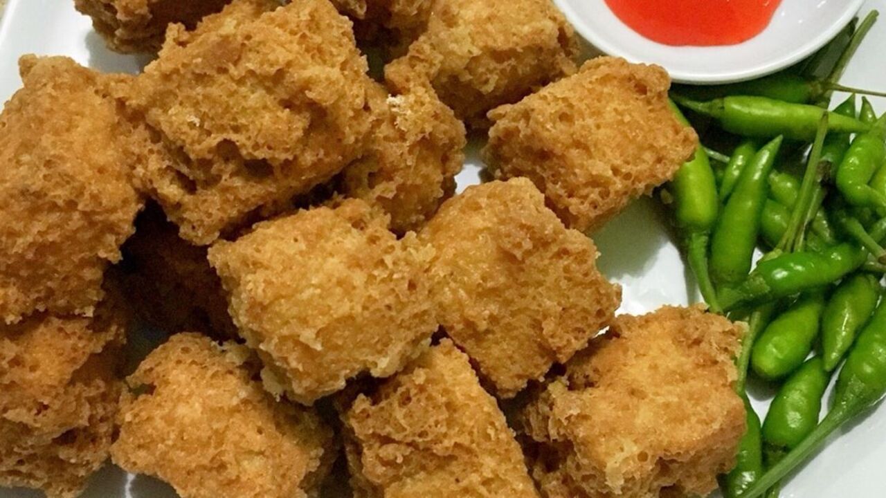 Tahu Sumedang: Ikon Kuliner Lokal yang Bertahan di Tengah Arus Modernisasi
