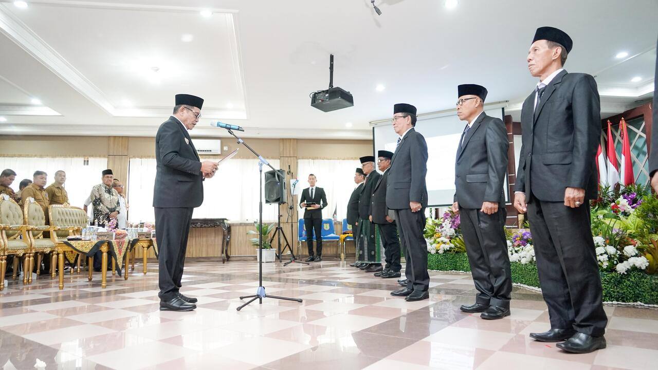 Resmi Dilantik, Bupati H M Toha Harapkan Dewan Pendidikan Mampu Berkolaborasi untuk Tingkatkan Sistem Pendidik