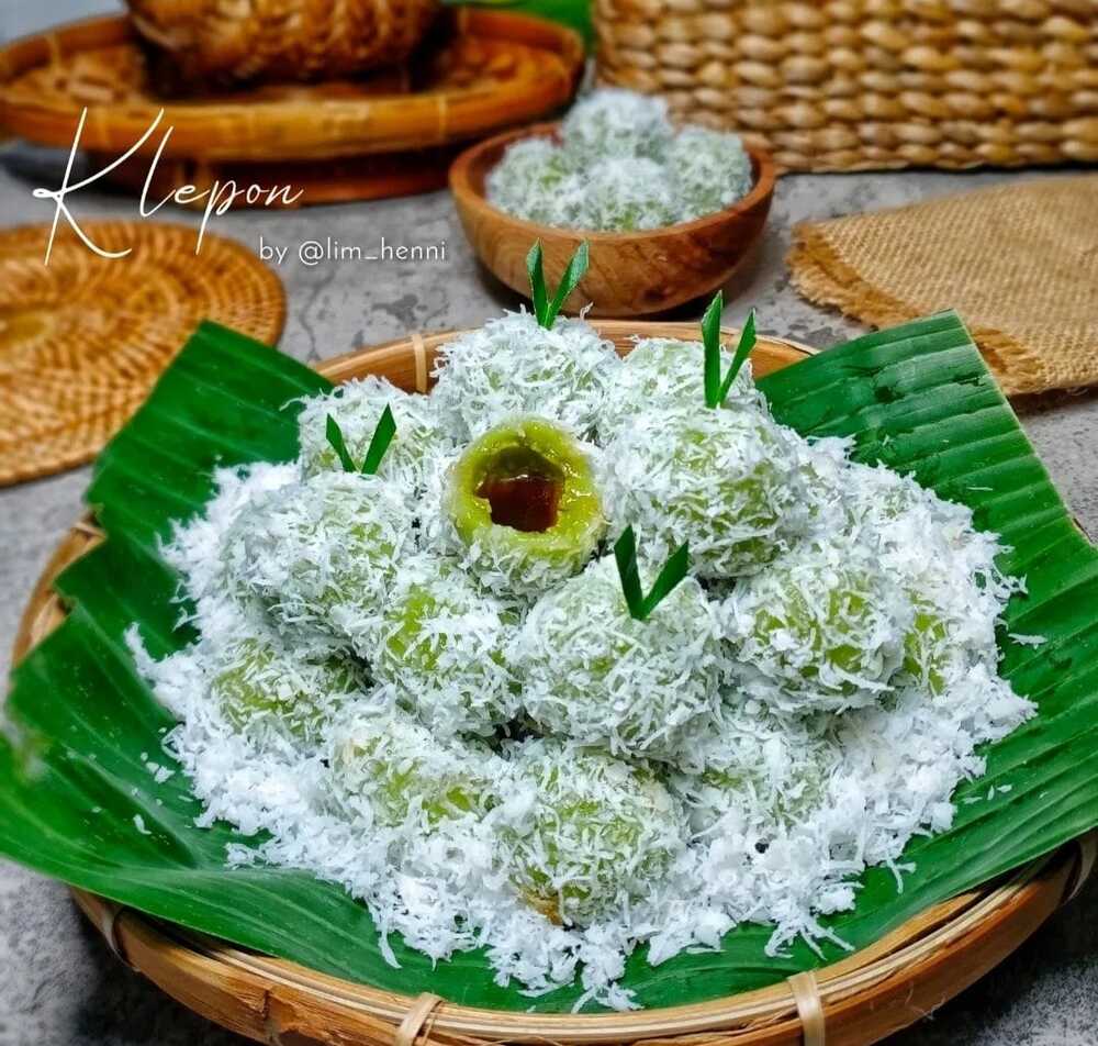 Makanan Tradisional Klepon dari Nikmat Manis Gula Jawa dalam setiap Gigitan