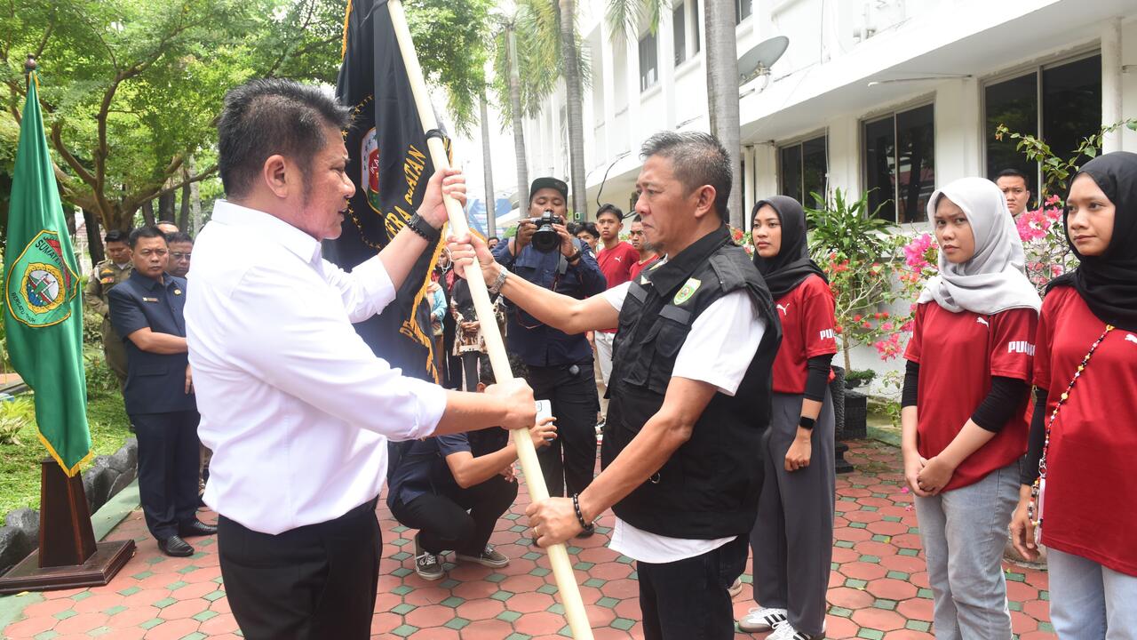 Herman Deru Lepas Kontingen Anggar Sumsel ke Kejurnas Sulteng, Tekankan Semangat   Sportivitas dan Disiplin Da