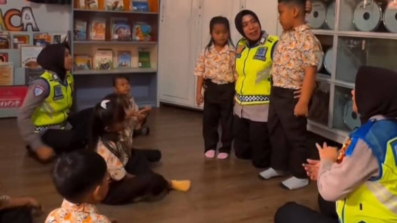 Polisi Sahabat Anak Edukasi Kamselticarlantas