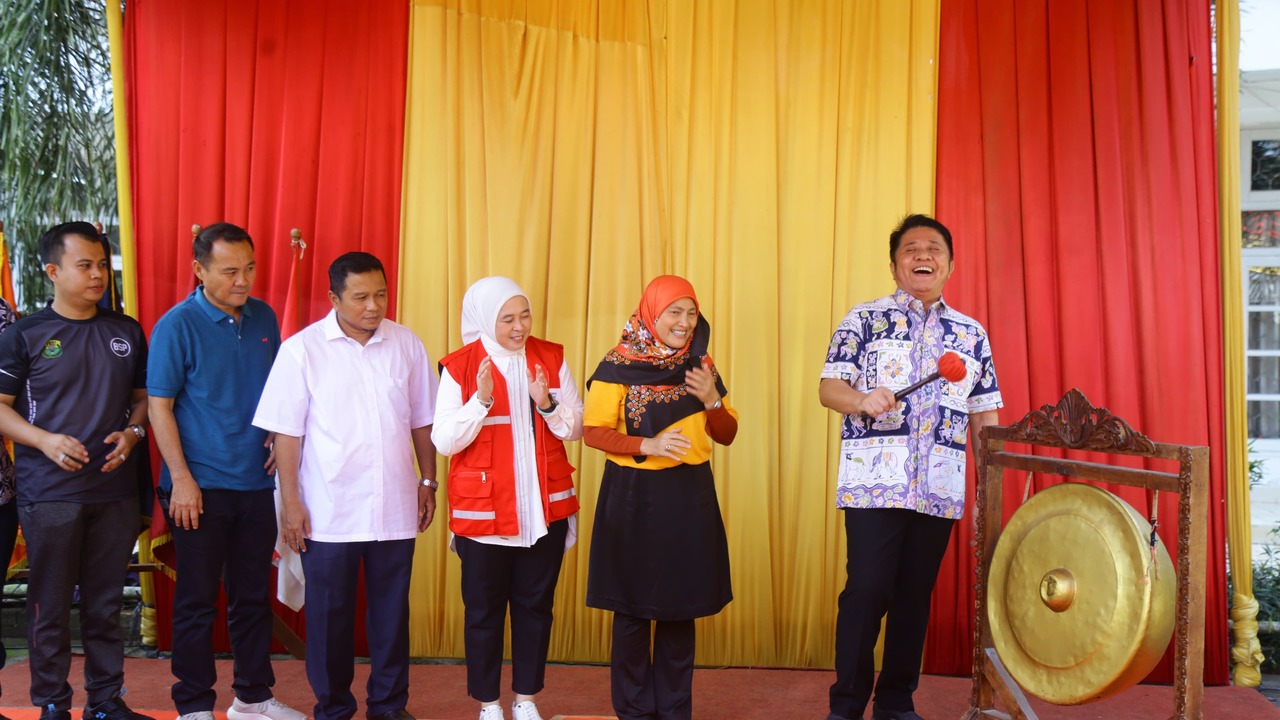 Gubernur Herman Deru Buka Porseni IBA 2025, Dorong Sportivitas dan Persahabatan Mahasiswa se-Sumatera dan Jawa