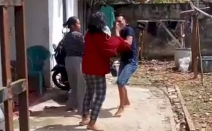 Viral di Palembang, Emak-emak ‘Dibacok’ Saat Tagih Utang