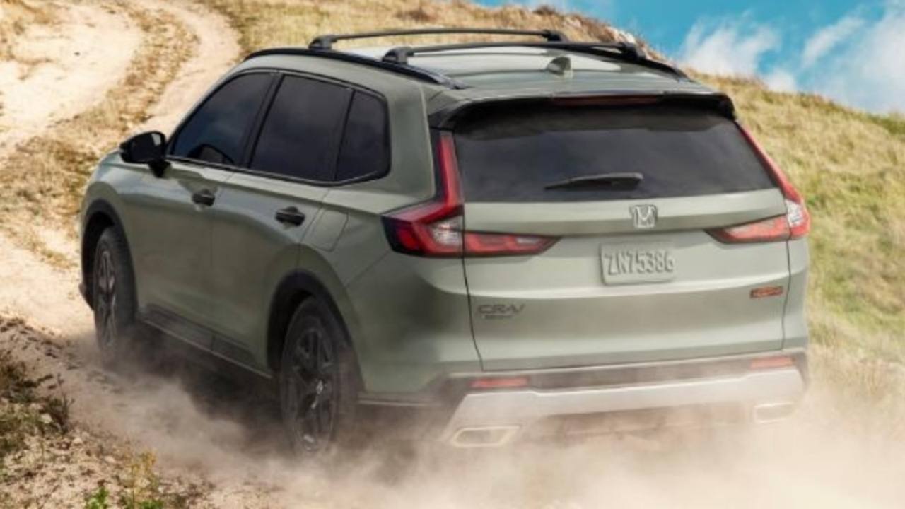 Honda CR-V TrailSport: SUV Hybrid Tangguh Siap Taklukkan Alam Bebas!